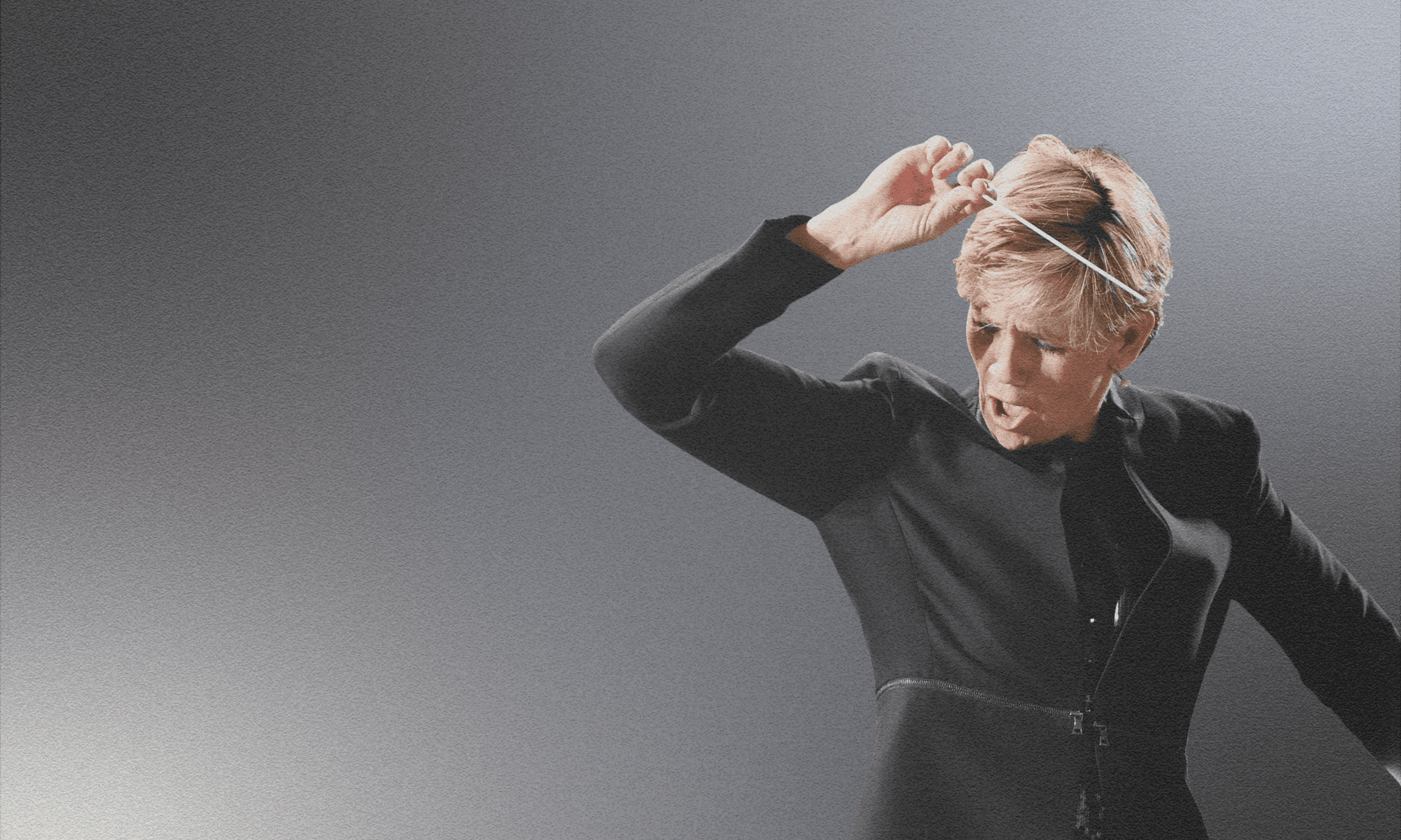 Robyn Bell conducting The Pops Orchestra